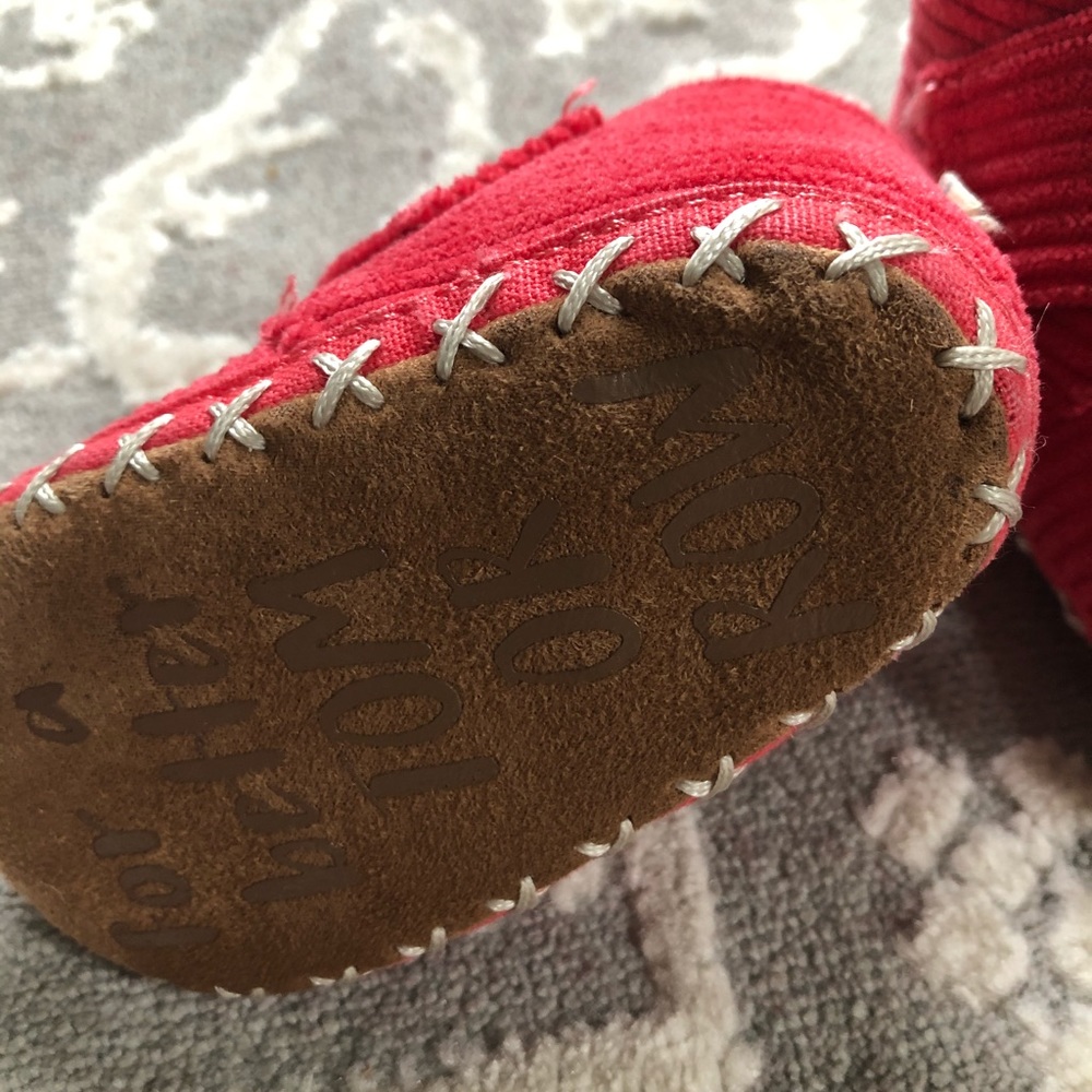 TOMS crib shoes// worn twice